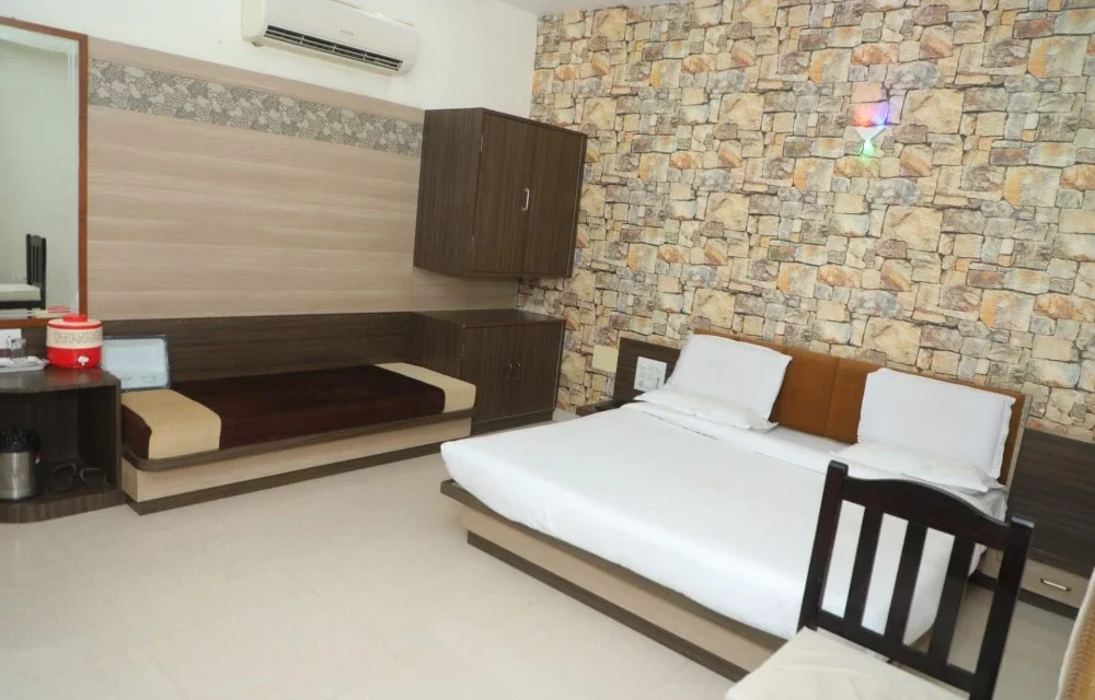 Double Bed Super Deluxe Room in Nathdwara