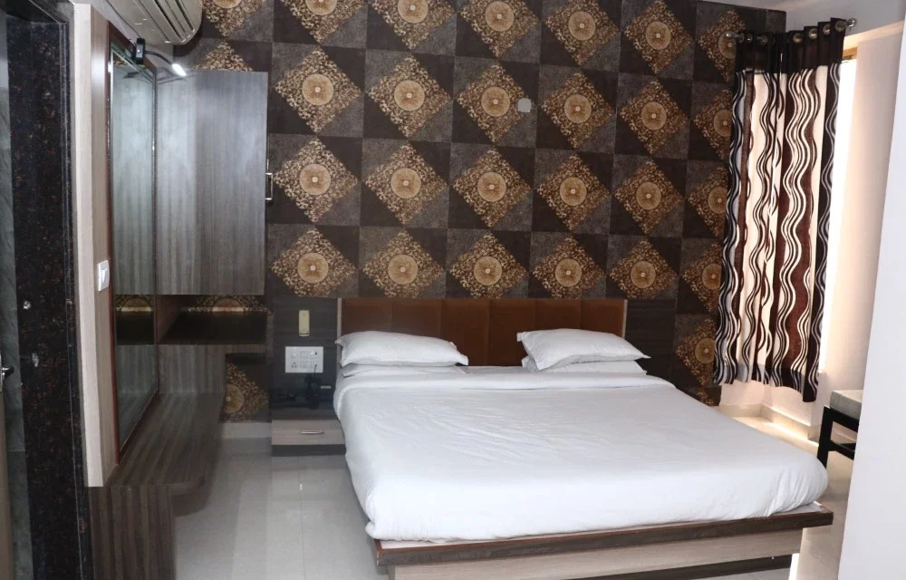 Four Bed Luxurious Suite Room in Nathdwara